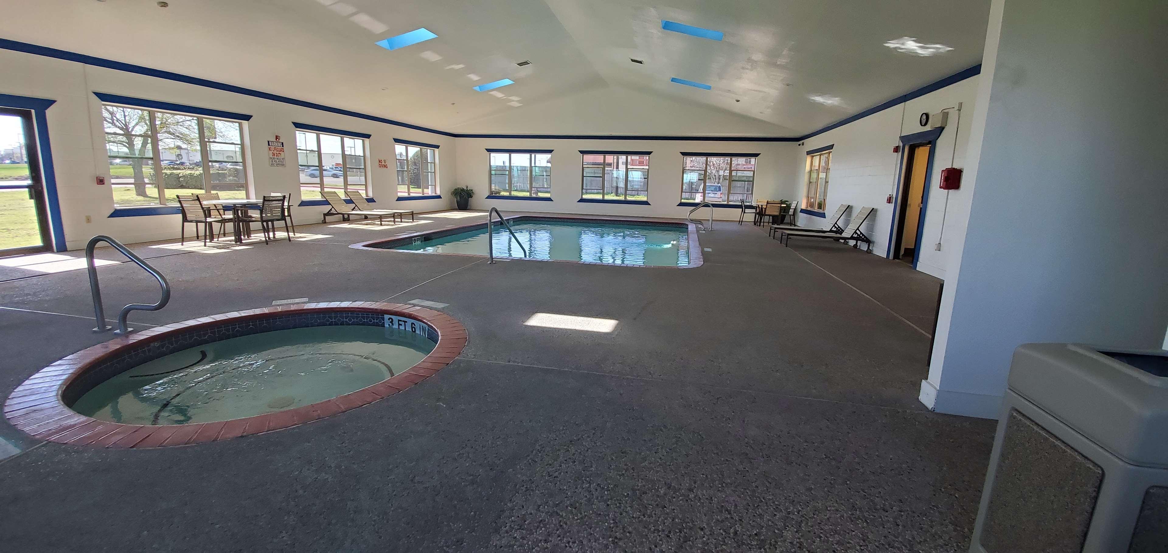 Best Western Executive Inn & Suites Madisonville Exteriör bild